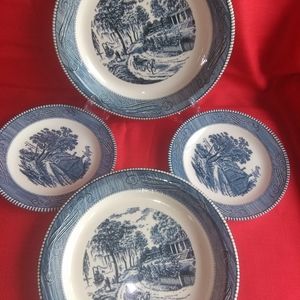 Beautiful Vintage Crown China dip dish